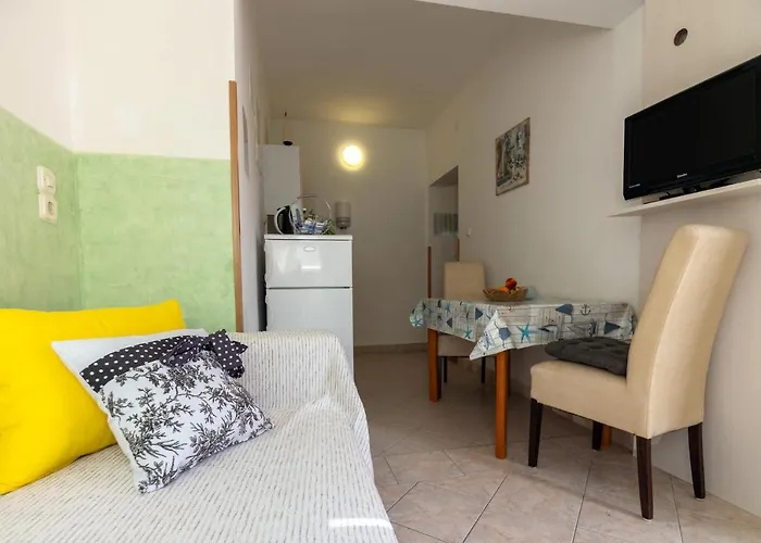 Apartman For Families With Children Lopar, Rab - 20830 *