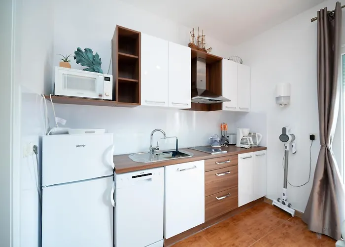 Apartman For Families With Children Lopar, Rab - 20830 Lopar