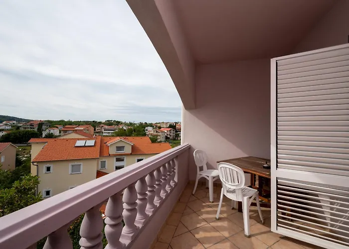 Apartman For Families With Children Lopar, Rab - 20830 *