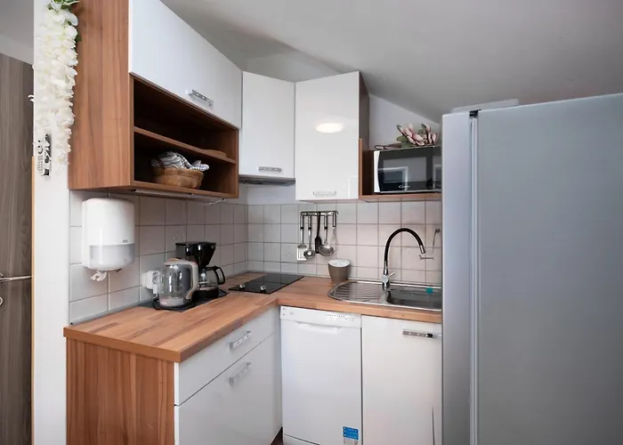 Apartman For Families With Children Lopar, Rab - 20830 Lopar