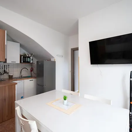 Apartment For Families With Children Lopar, Rab - 20830 Lopar