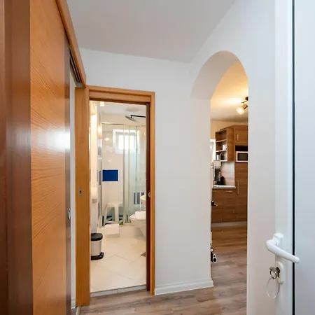 Apartamento For Families With Children Lopar, Rab - 20830